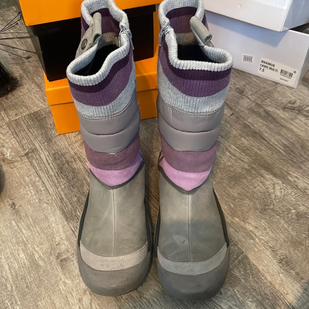 Cushe suede boots